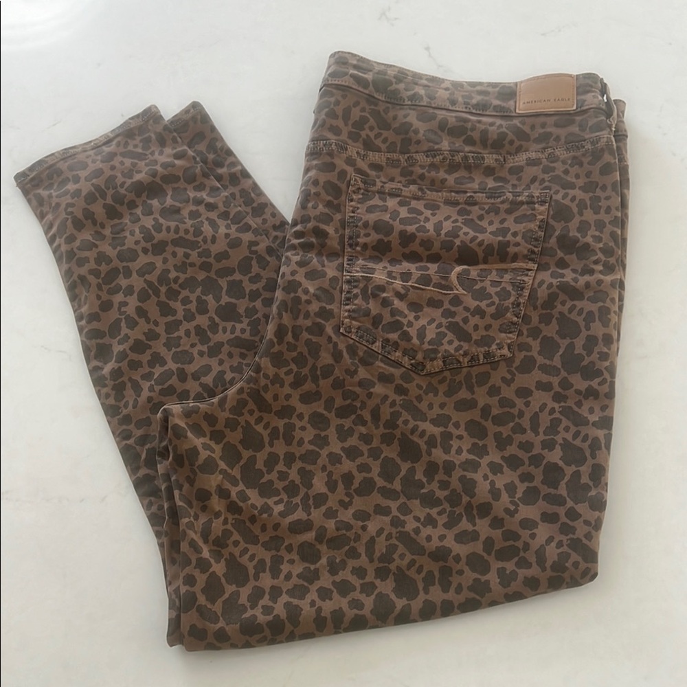 American Eagle Leopard Print Super Hi-Rise Jegging,